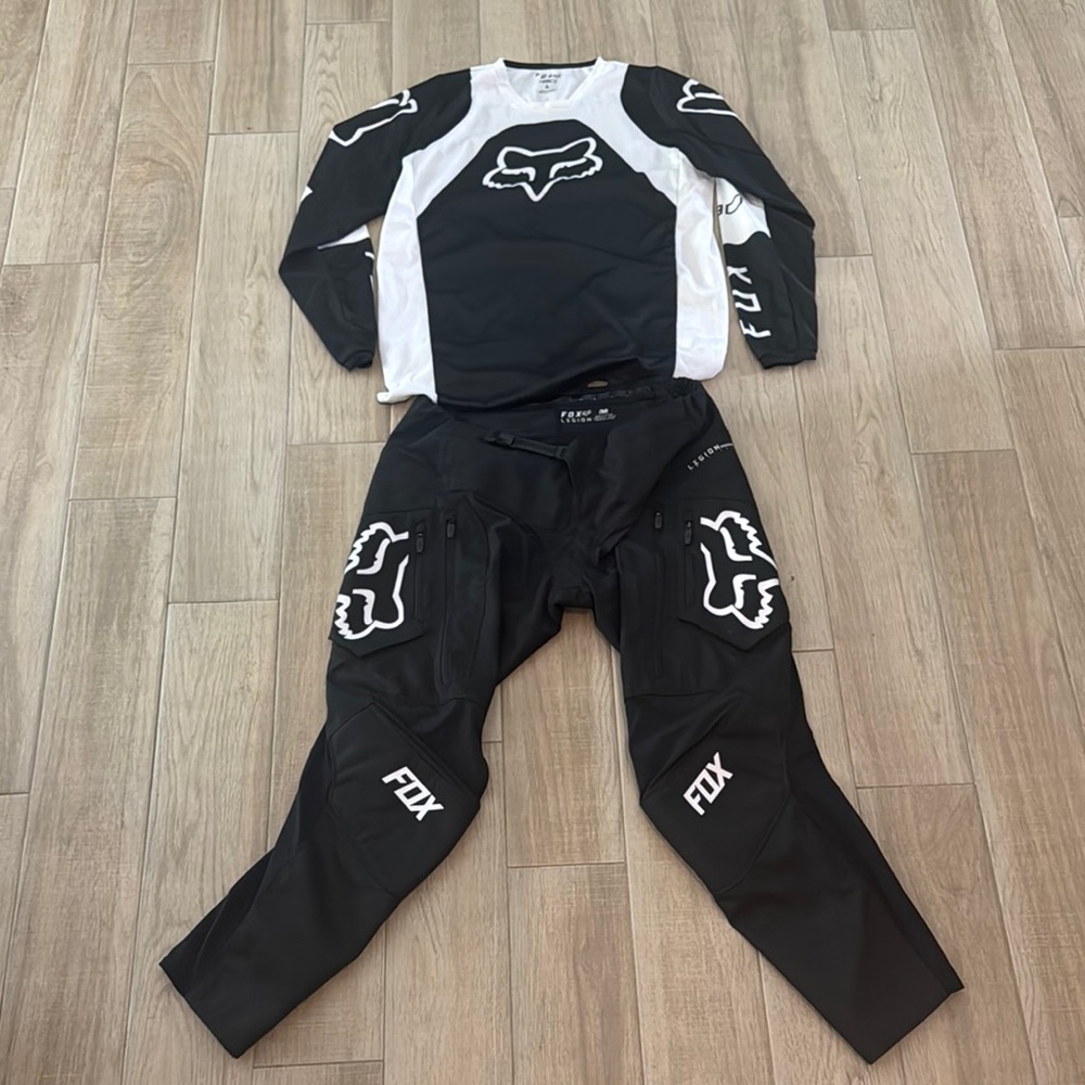 Fox Black and White Men's Motocross Pants and Jersey 38/L
